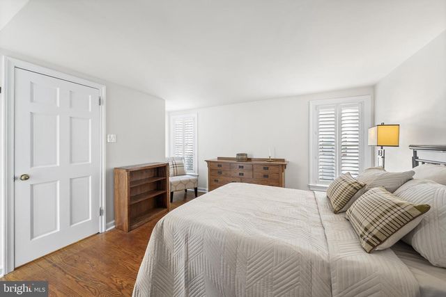 4 RAINEY CT, Philadelphia, PA 19103