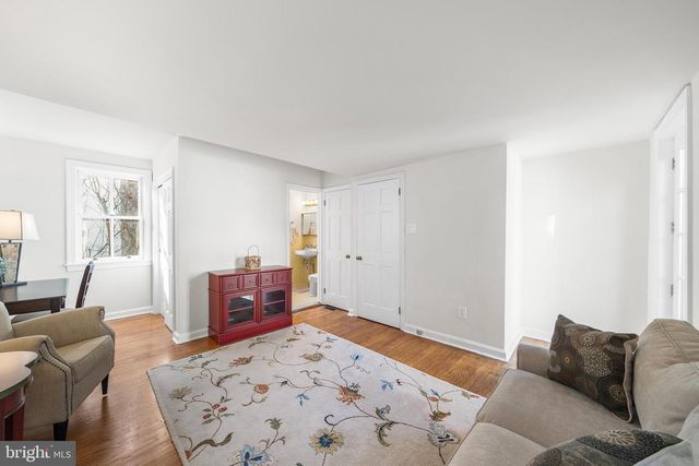 4 RAINEY CT, Philadelphia, PA 19103