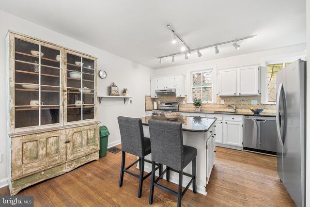 4 RAINEY CT, Philadelphia, PA 19103