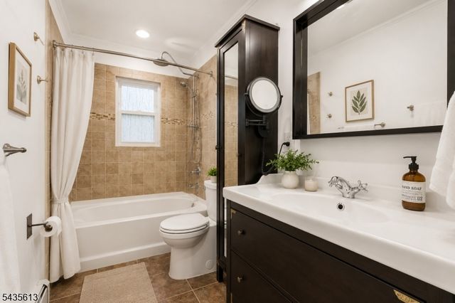 96 Comly Rd, Lincoln Park Boro, NJ 07035