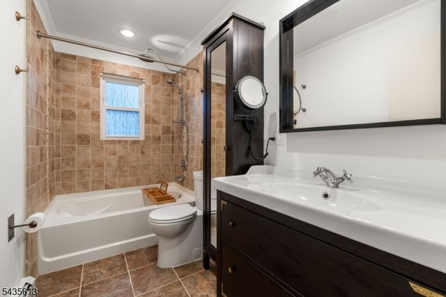 96 Comly Rd, Lincoln Park Boro, NJ 07035