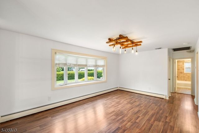 96 Comly Rd, Lincoln Park Boro, NJ 07035
