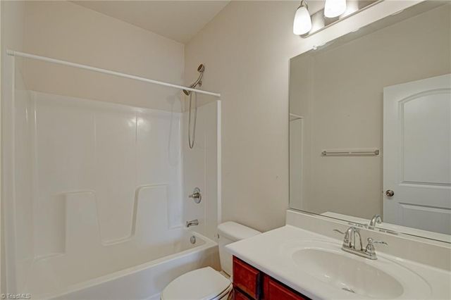 4936 Long Grove Drive, Kernersville, NC 27284