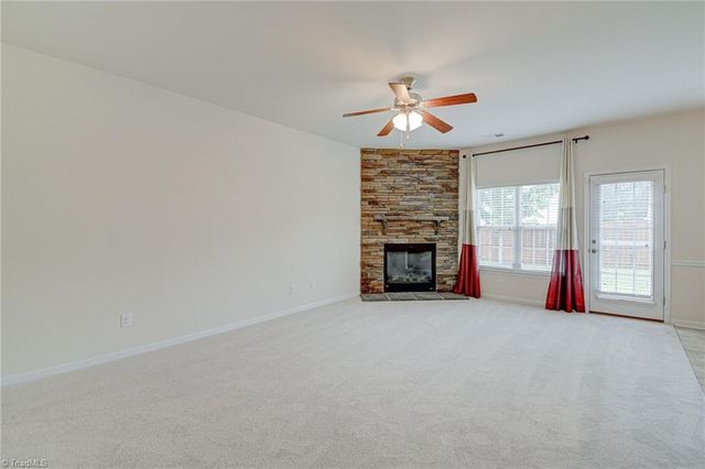 4936 Long Grove Drive, Kernersville, NC 27284