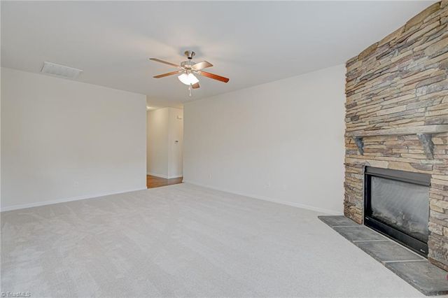 4936 Long Grove Drive, Kernersville, NC 27284