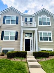 1813 Spinnaker Street, Pingree Grove, IL 60140