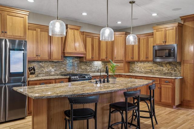 1360 Birch Park Circle, Saint Joseph Twp, WI 54082