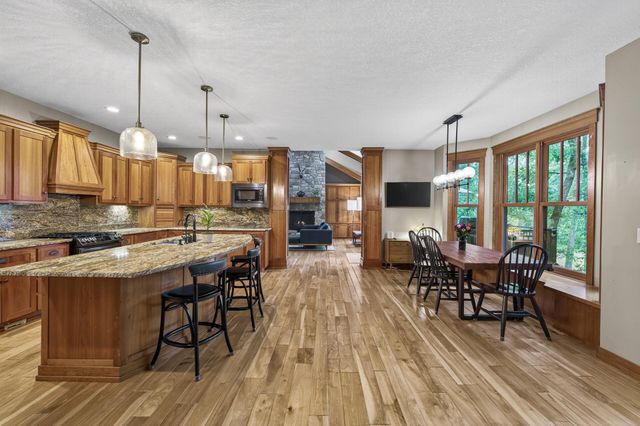 1360 Birch Park Circle, Saint Joseph Twp, WI 54082