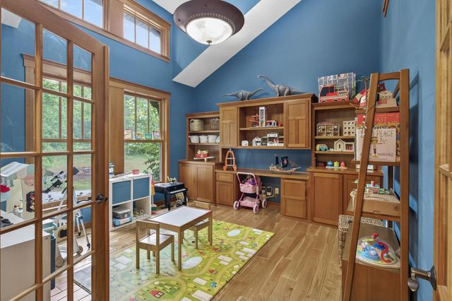 1360 Birch Park Circle, Saint Joseph Twp, WI 54082