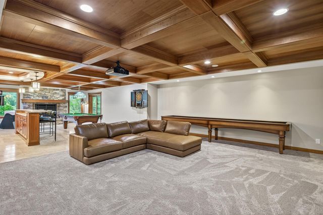 1360 Birch Park Circle, Saint Joseph Twp, WI 54082