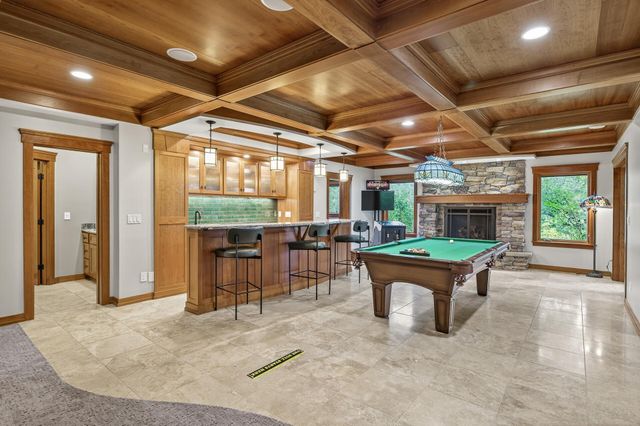 1360 Birch Park Circle, Saint Joseph Twp, WI 54082