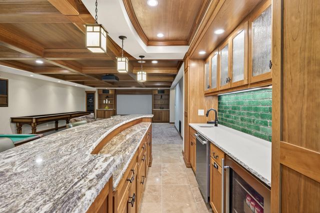 1360 Birch Park Circle, Saint Joseph Twp, WI 54082