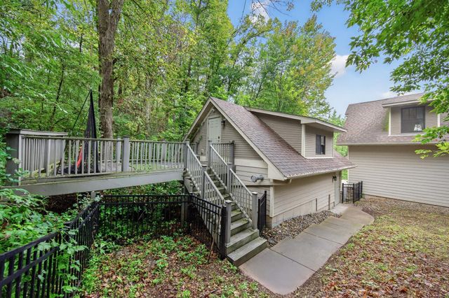 1360 Birch Park Circle, Saint Joseph Twp, WI 54082