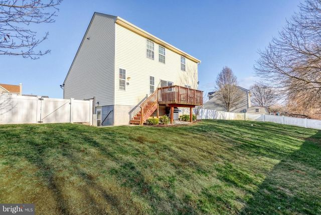 112 FARM LANE CIR, York, PA 17408