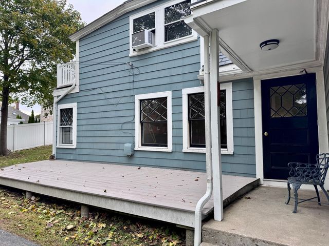 65-R Pleasant St 2, Marblehead, MA 01945