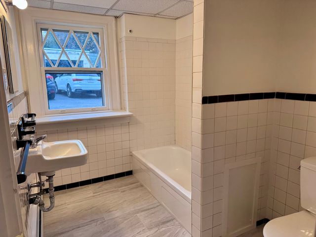 65-R Pleasant St 2, Marblehead, MA 01945