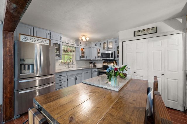 609 Columbine Lane, Grand Prairie, TX 75052