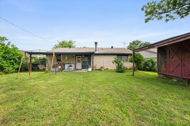 609 Columbine Lane, Grand Prairie, TX 75052