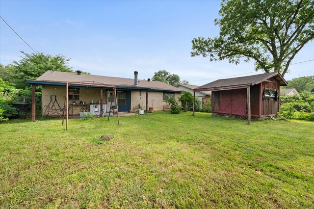 609 Columbine Lane, Grand Prairie, TX 75052
