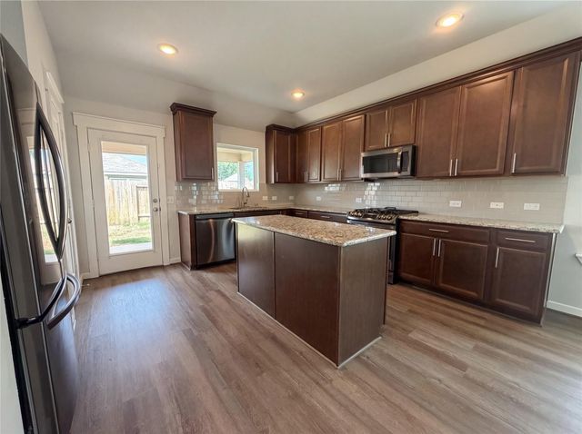 40839 Mostyn Hill Drive, Magnolia, TX 77354