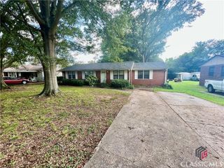 216 E Meadow Drive, Athens, GA 30605
