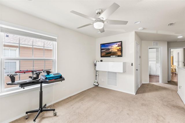 8738 TURNSTONE HAVEN PLACE, Tampa, FL 33619