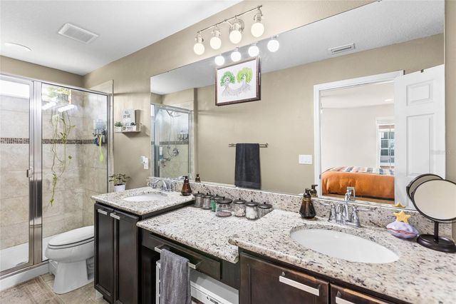8738 TURNSTONE HAVEN PLACE, Tampa, FL 33619