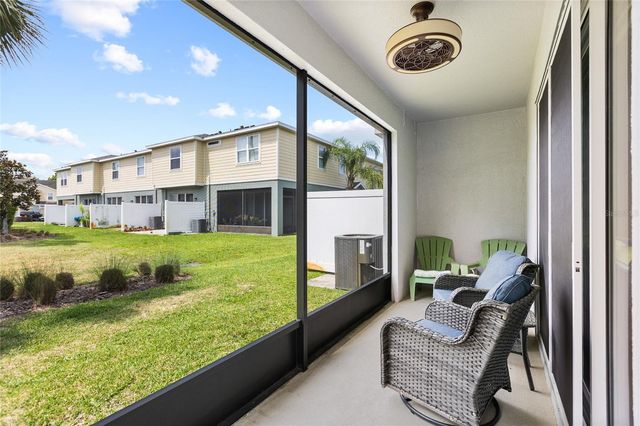 8738 TURNSTONE HAVEN PLACE, Tampa, FL 33619