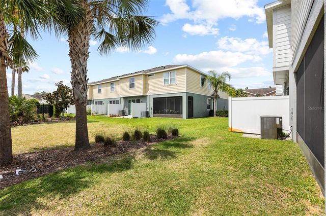 8738 TURNSTONE HAVEN PLACE, Tampa, FL 33619