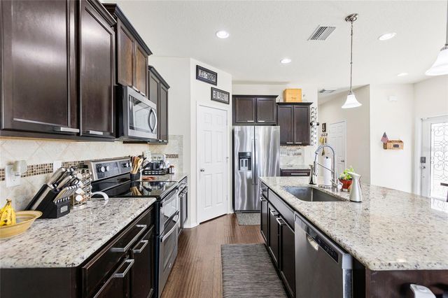 8738 TURNSTONE HAVEN PLACE, Tampa, FL 33619