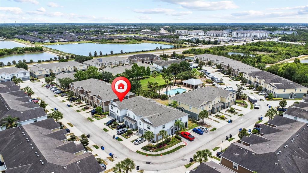 Image 49 of property listing at 8738 TURNSTONE HAVEN PLACE, Tampa, FL 33619