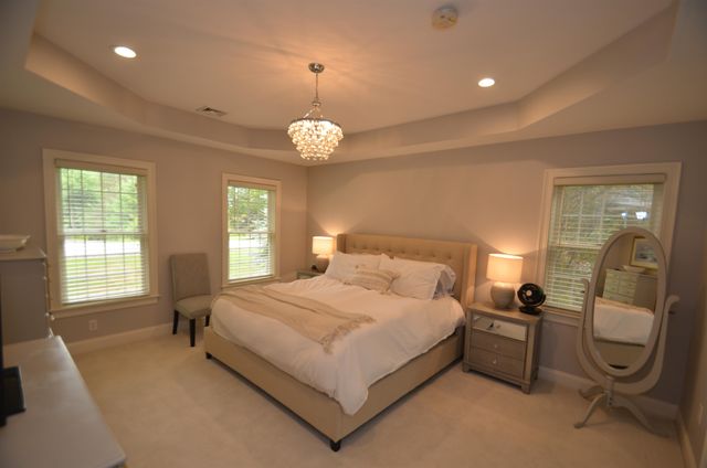 35 Colonel Daniels Drive, Bedford, NH 03110