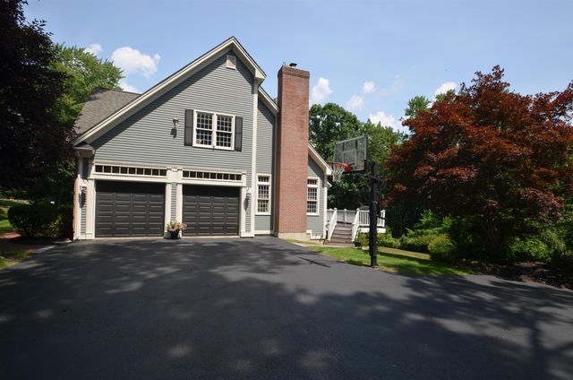 35 Colonel Daniels Drive, Bedford, NH 03110