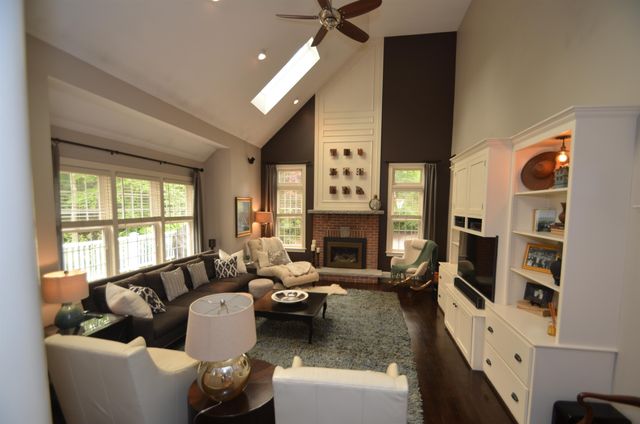 35 Colonel Daniels Drive, Bedford, NH 03110