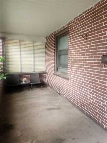 1606 Duss Ave, Ambridge, PA 15003