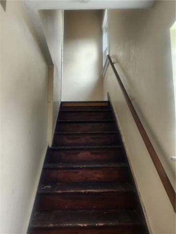 1606 Duss Ave, Ambridge, PA 15003