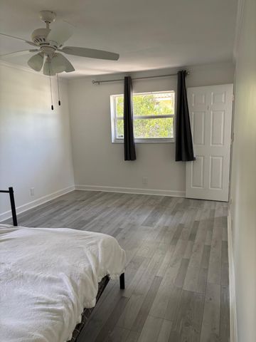 1637 NE 5TH Street 2, Fort Lauderdale, FL 33301