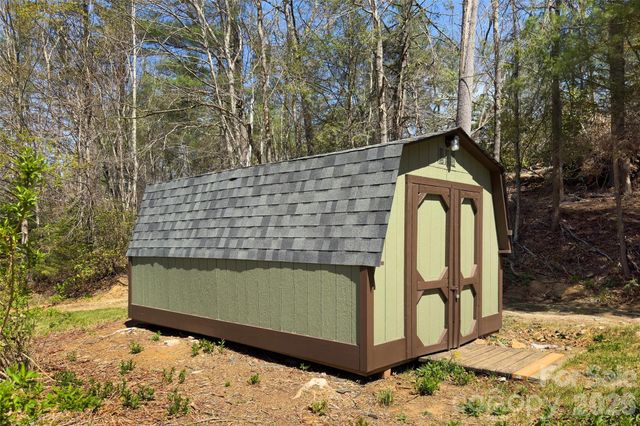 1959 Jackson Town Road, Spruce Pine, NC 28777