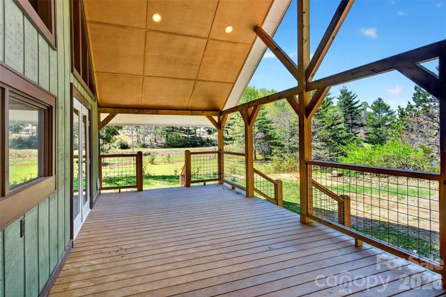 1959 Jackson Town Road, Spruce Pine, NC 28777