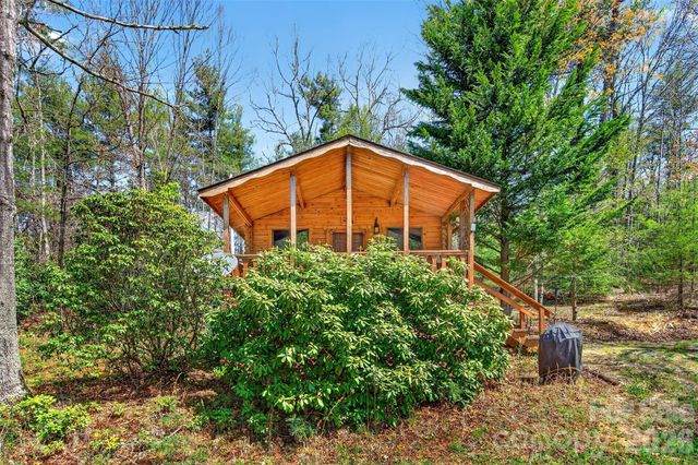 1959 Jackson Town Road, Spruce Pine, NC 28777