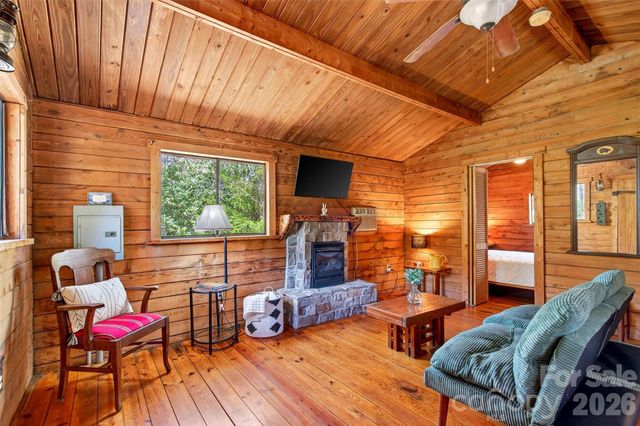 1959 Jackson Town Road, Spruce Pine, NC 28777
