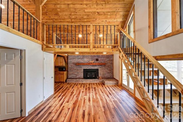 1959 Jackson Town Road, Spruce Pine, NC 28777