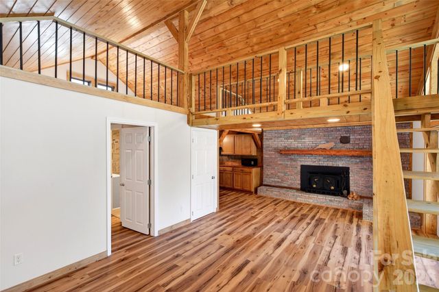 1959 Jackson Town Road, Spruce Pine, NC 28777