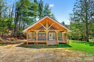 1959 Jackson Town Road, Spruce Pine, NC 28777