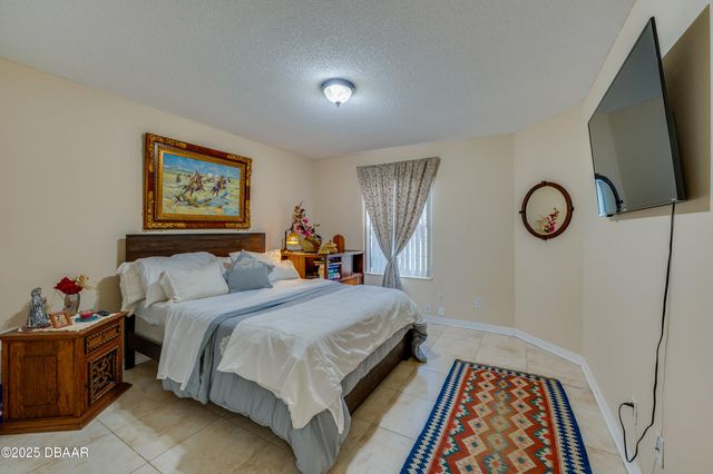 7 Lake Vista Way, Ormond Beach, FL 32174