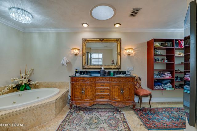 7 Lake Vista Way, Ormond Beach, FL 32174