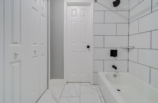 595 River Plantation Drive, Conroe, TX 77302