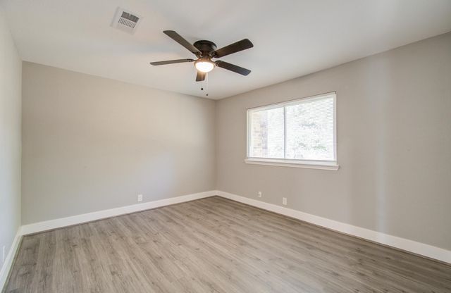 595 River Plantation Drive, Conroe, TX 77302