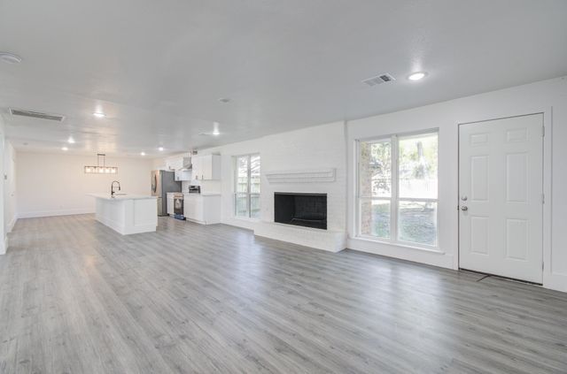 595 River Plantation Drive, Conroe, TX 77302