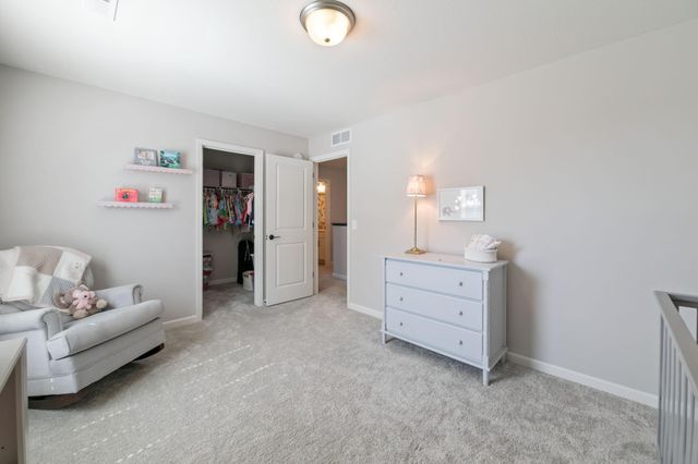 10318 McGregor Boulevard, Woodbury, MN 55129